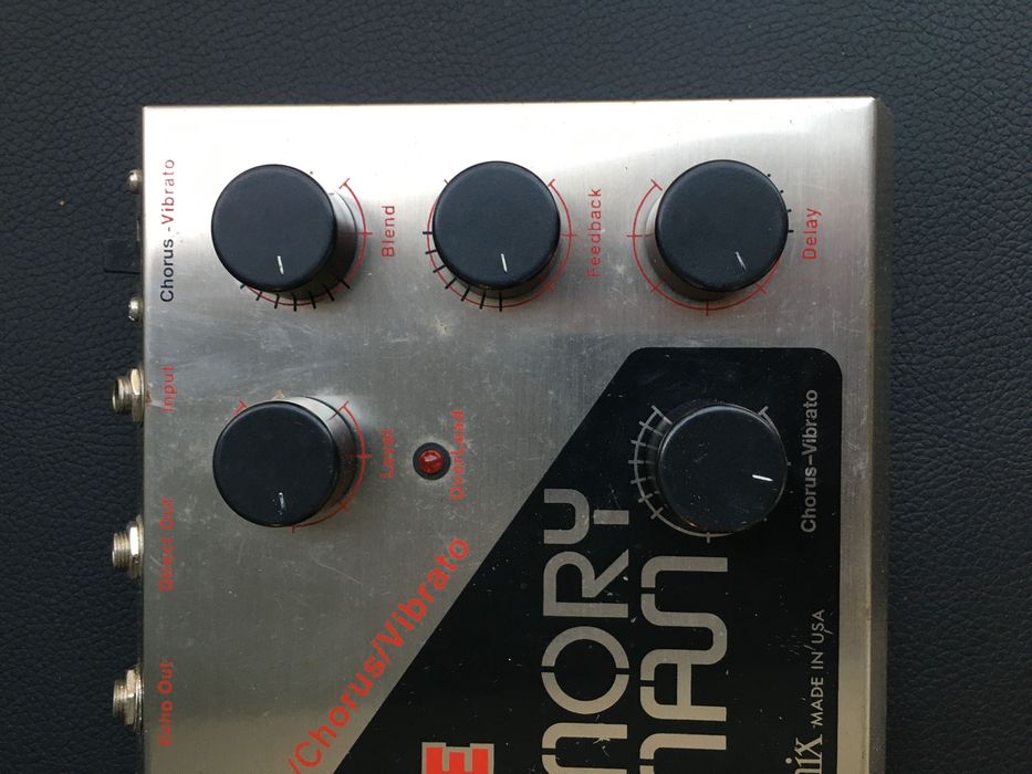 Electro Harmonix - Deluxe Memory Man - Analog Delay/Chorus/Vibrato