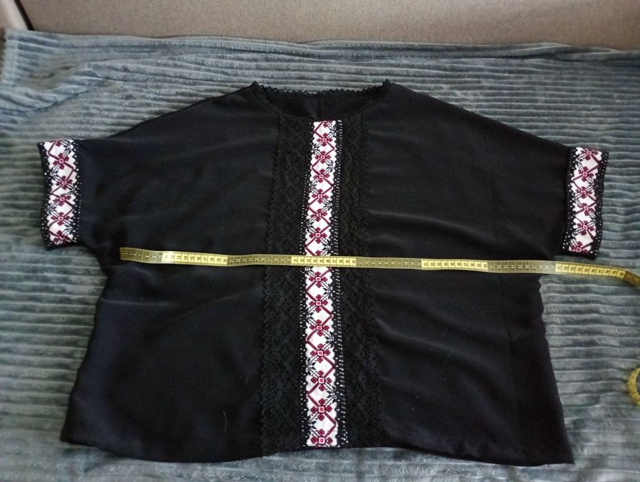 Продам вишиту блузку 58-60 розмір