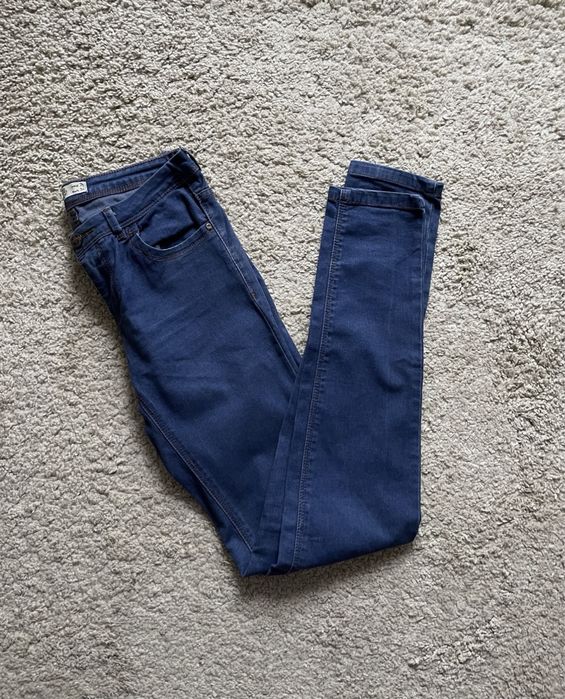 Niebieskie jeansy skinny, spodnie rurki Pull&Bear XS, 34