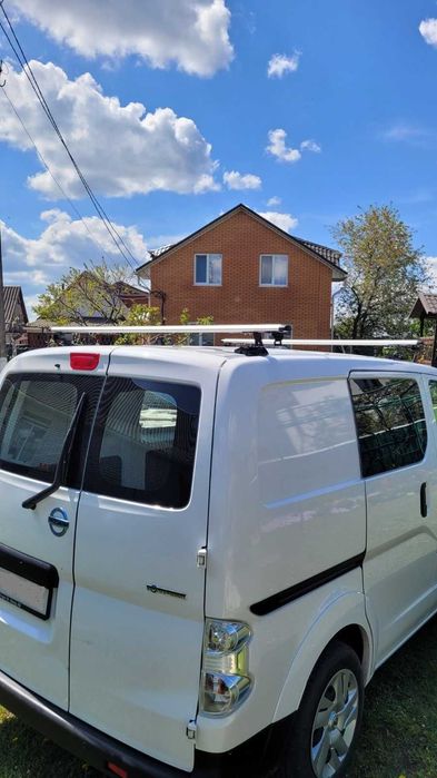 Аэродинамические перекладины - LC60 штатное место Nissan E-nv200