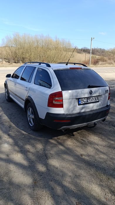 Продам шкоду октавію скаут