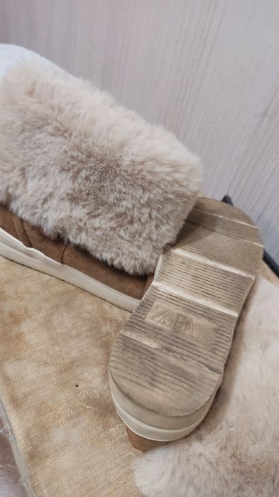 Чоботи Zara уггі