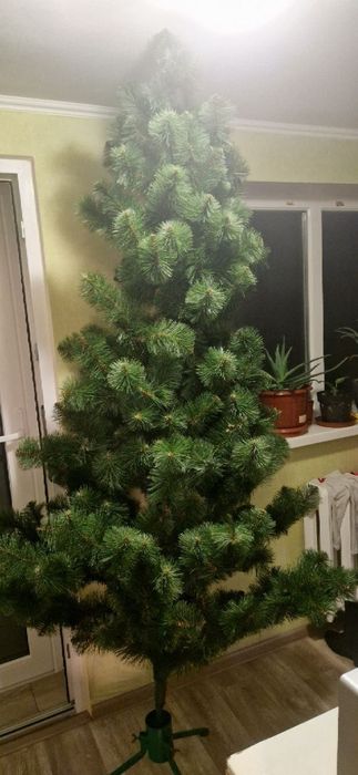 Продам штучну ялинку