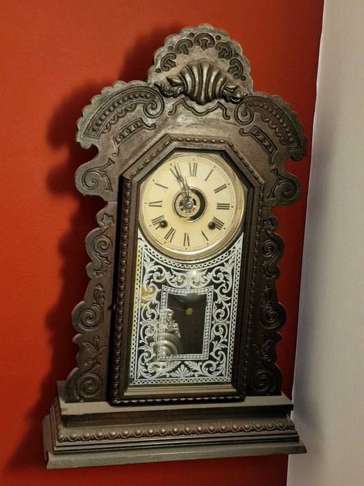 Relógio de parede ou de mesa antigo (princípios do século XX)