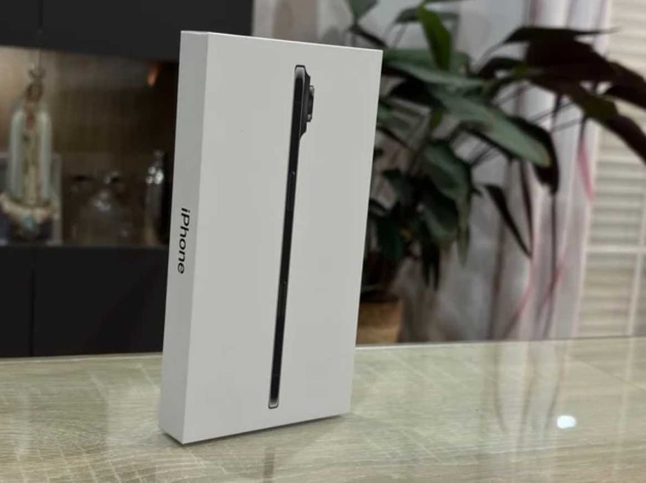 Apple iPhone Air (Bateria 99%) + Caixa e Fatura