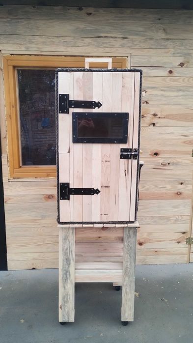 Wędzarnia elektryczna z drewna OLCHOWEGO
6.6.0.6.3.9.7.7.6.