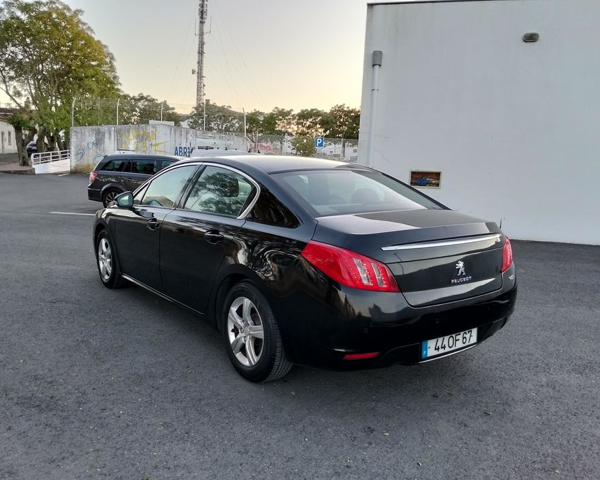 Peugeot 508 2.0HDI de 140cv em estado novo