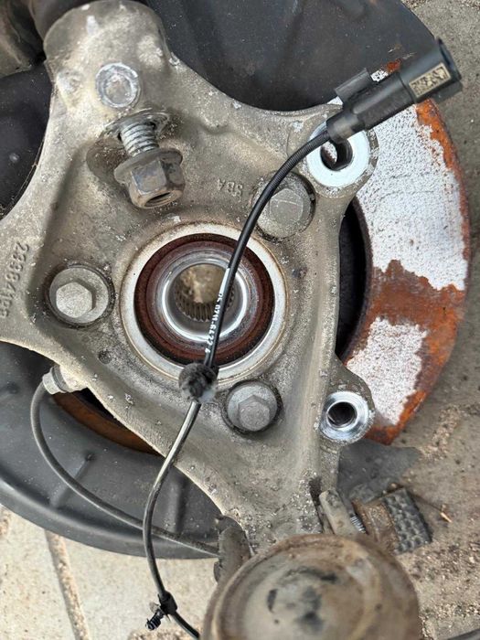 Zwrotnica Opel Insignia B Lift prawa