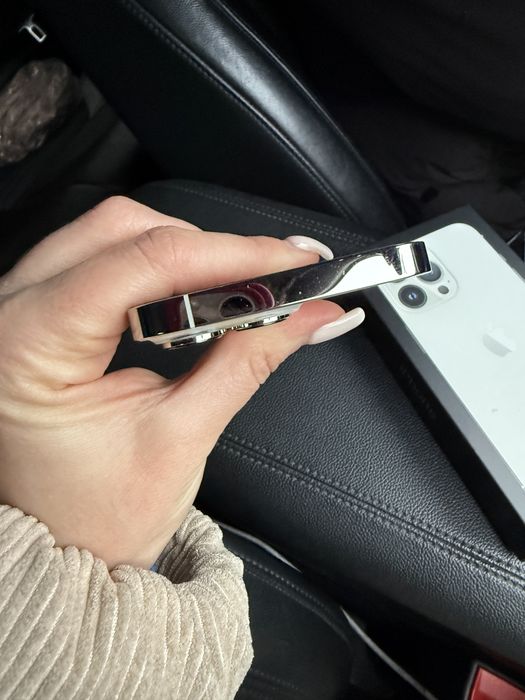 Продам Iphone 13pro