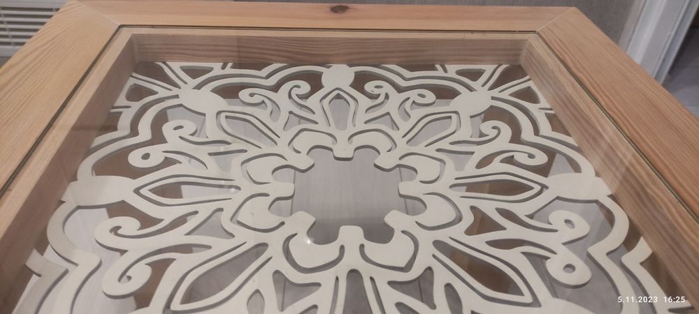 Stolik kawowy drewniany ze szkłem