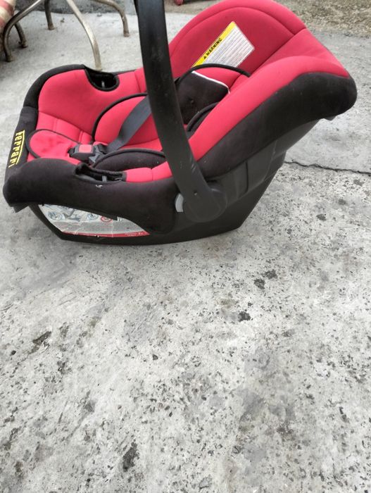 Продам дитяче авто крісло