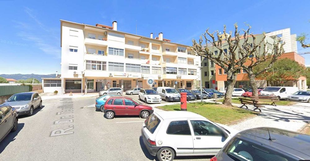 Consultório totalmente remodelado no centro de Tondela