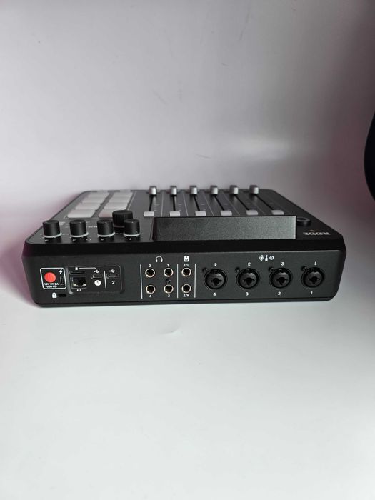 Mesa de mistura RODECaster Pro II 2