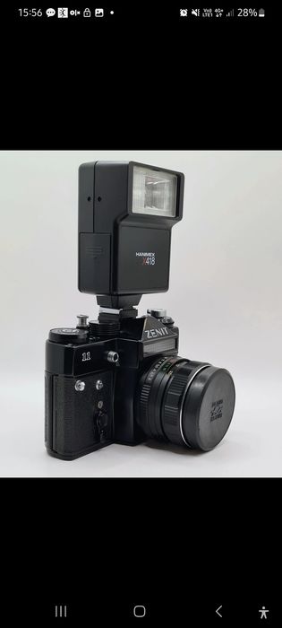 Zenit 11 Black + Helios 44M 58mm f/2 + Leningrad + Hanimex Flash