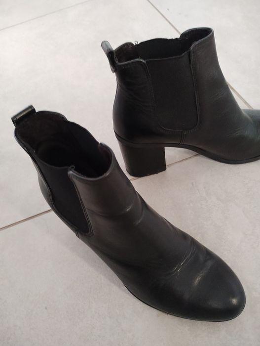 Sprzedam botki skórzane