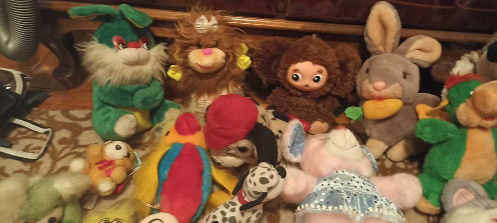 Іграшки - по 30 грн.