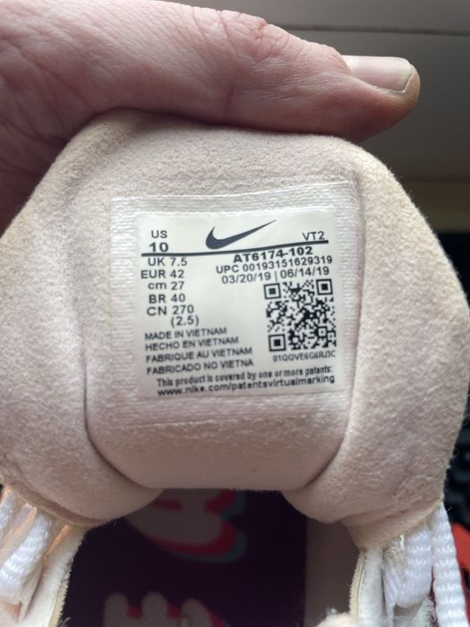Кроссовки Nike air react