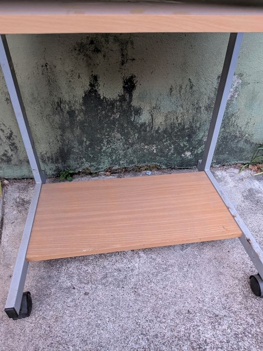 Secretária para Computador