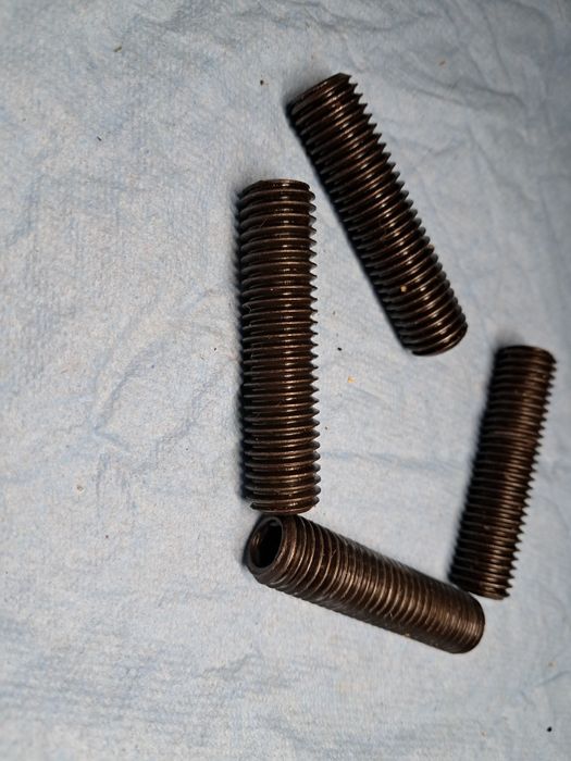 M 12 x 50mm śruba dociskowa bez łba czarna pakiet 60szt