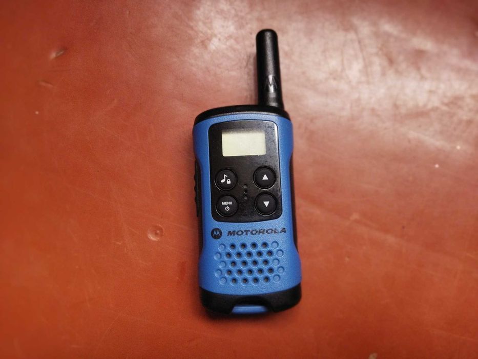 Радиостанция MOTOROLA TLKR T41.