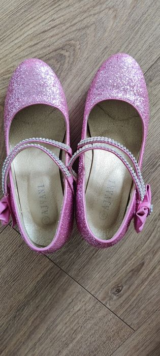 Świecące baletki na obcasie dla księżniczki