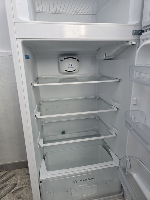 Frigorífico Indesist