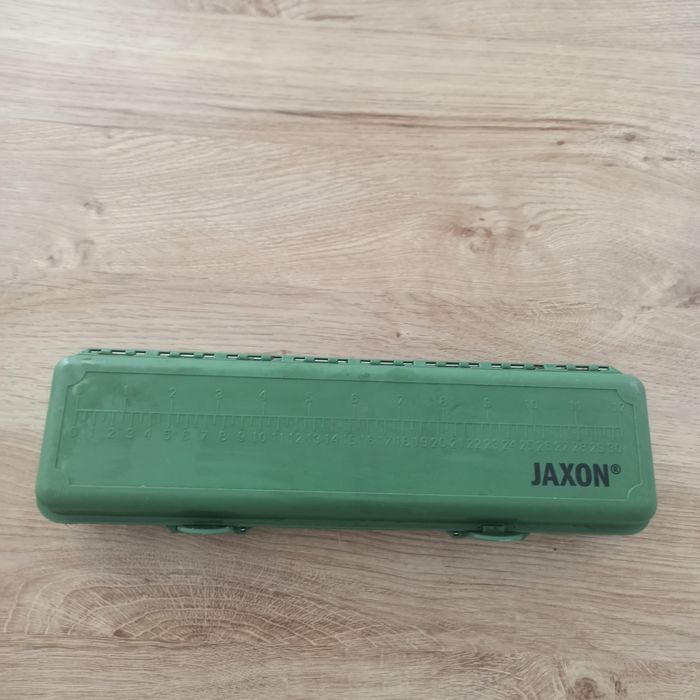 Portfel Na Przypony Jaxon RH-321

Jaxon

Wymiary: 35x11x7cm