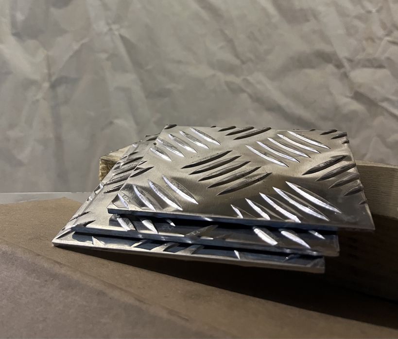 Blacha aluminiowa ryflowana tniemy , zaginamy