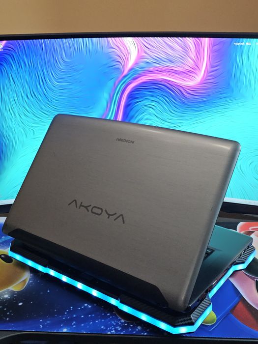 Ігровий ноутбук Medion Akoya / GeForce GT 730M 2GB / i5 + SSD
