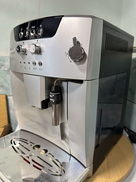 Продам кавомашину Delonghi