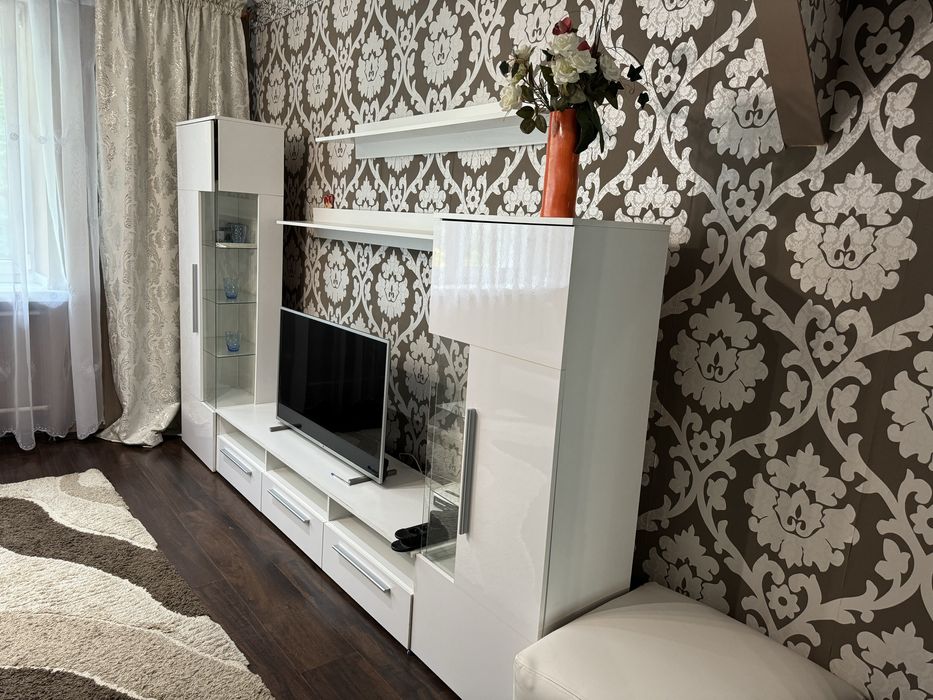 Duża wyposażona kawalerka