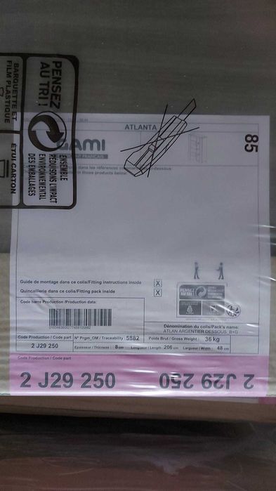 Móvel Conforama – 2 Vitrinas Atlanta Chene Fusa, Novas e em Caixa