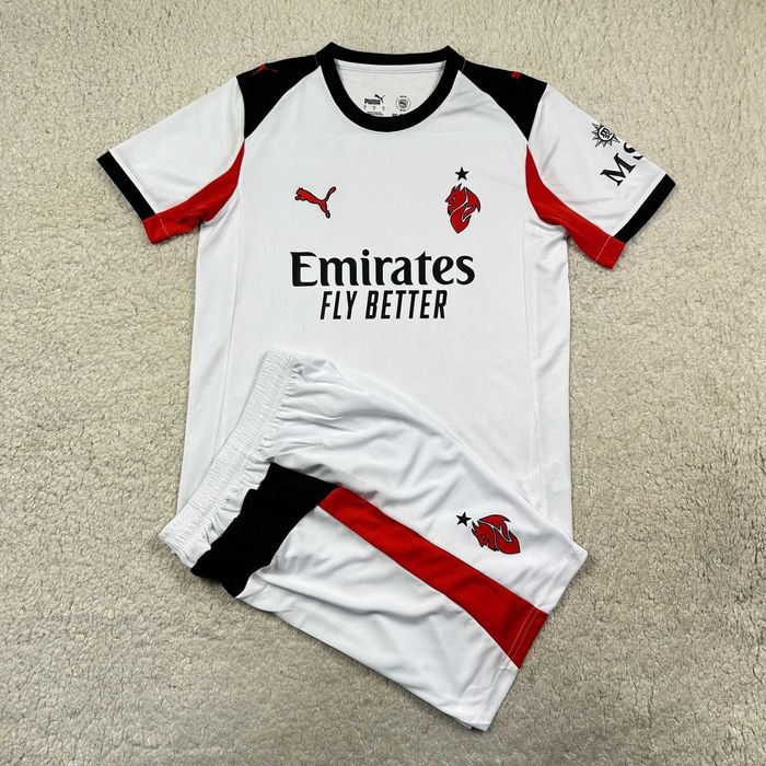 Футбольная форма Милан Ювентус Интер Наполи 25-26