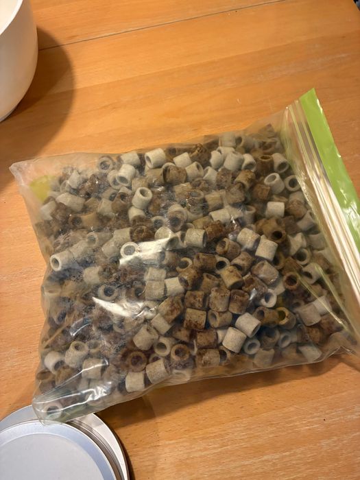 oryginalna ceramika Sera Siporax ok. 2,8 kg!