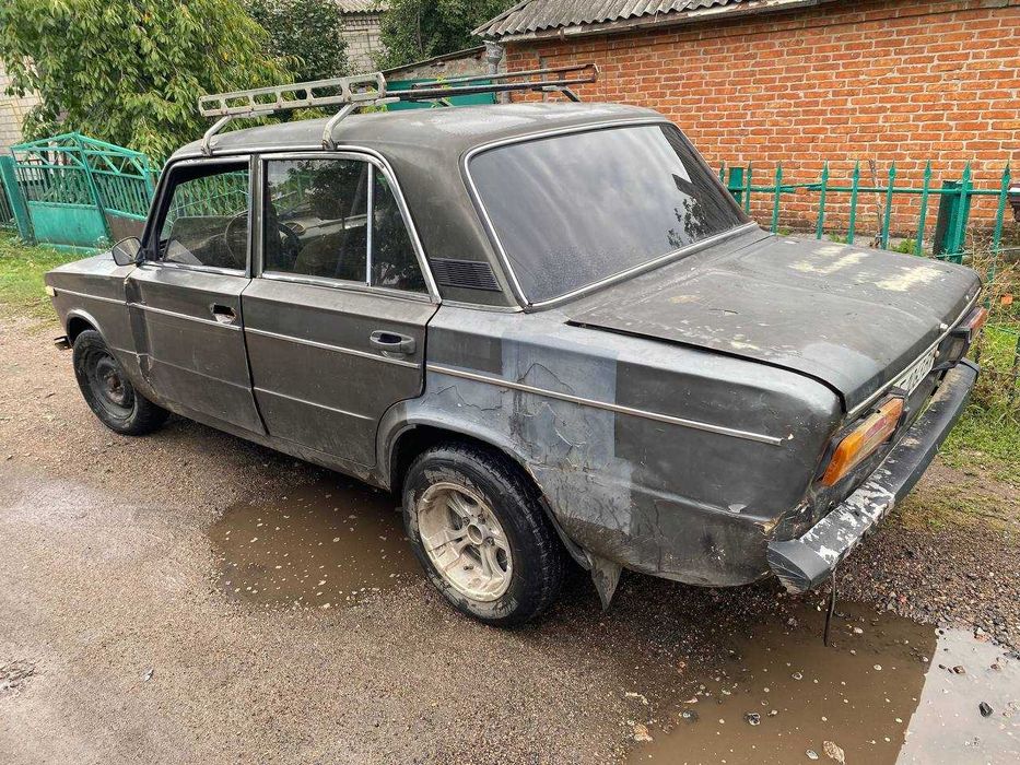 Автомобіль ВАЗ 2106