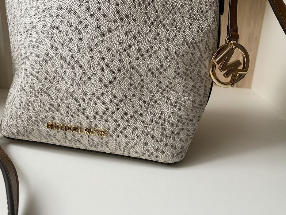 Michael kors coccinelle  coach