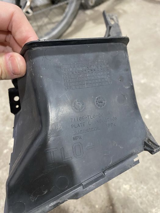 Кронштейни ПТФ Honda Accord 8