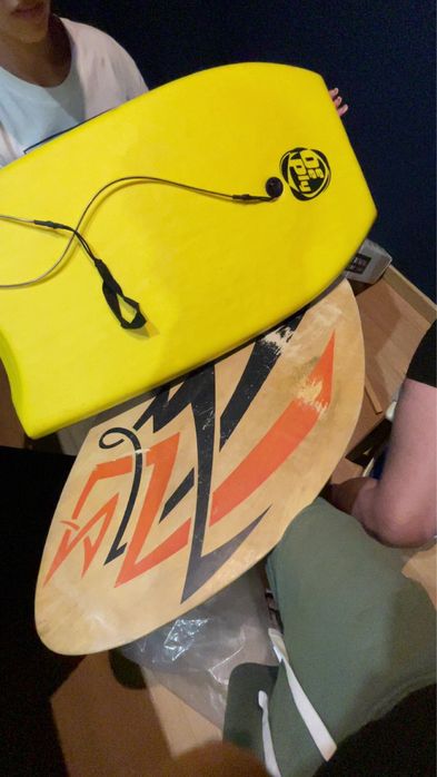 prancha de skin board com body board