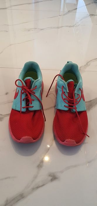 Buty sportowe damskie Nike 37.5