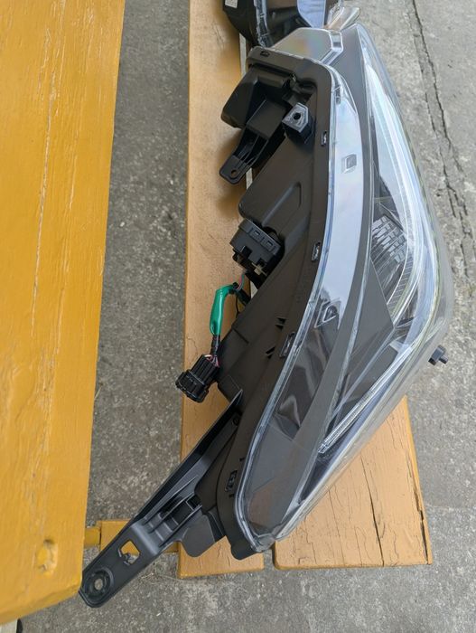 Комплект фар Nissan leaf 2