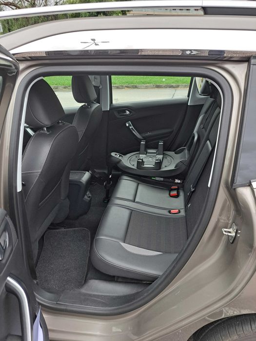 Carrinha peugeot 2008 1.2 PureTech Allure 2016