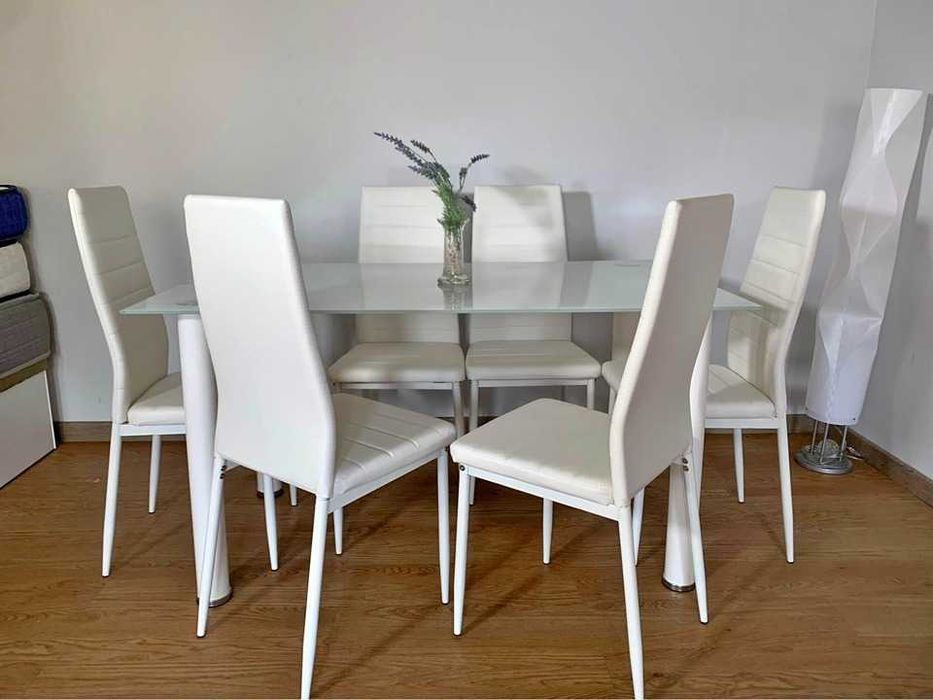 Mesa + 6 cadeiras Novo Levamos a sua casa Envio gratis
