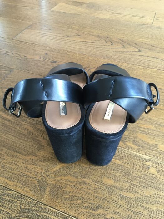 ZARA sandały na koturnie rozmiar 39