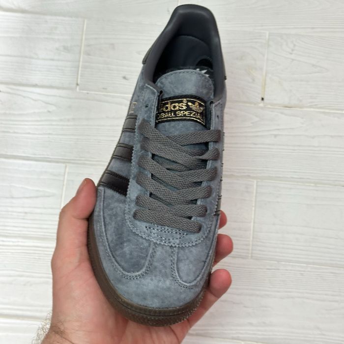 Жіночі кросівки adidas zpezial