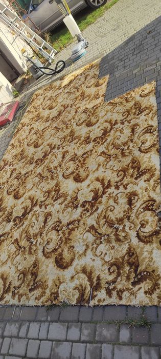 Pranie czyszczenie tapicerki meblowej i dywanów