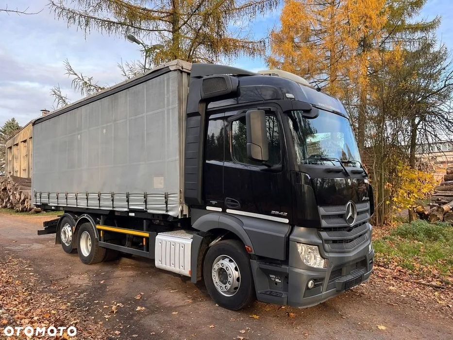 Mercedes-Benz ACTROS 2542L | STREAMSPACE | FIRANKA 7.30 m  | Zestaw Przejazdowy | 36 Palet | Rama BDF | Winda * Stan Idealny *