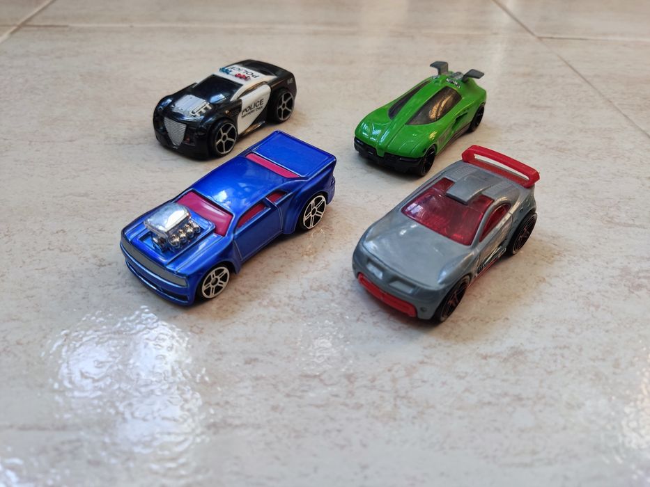 Conjunto de carrinhos de brincar de várias marcas