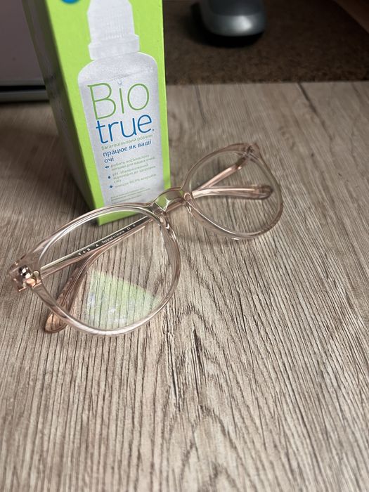 Оправа окуляри