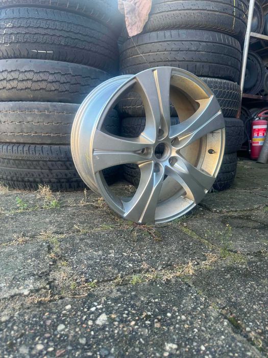 3 sztuki felg Autec 8.5Jx18H2 ET:45 5x120