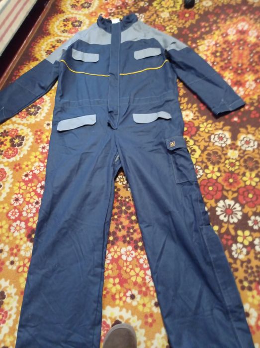 Защитный комбинезон для пожарных.